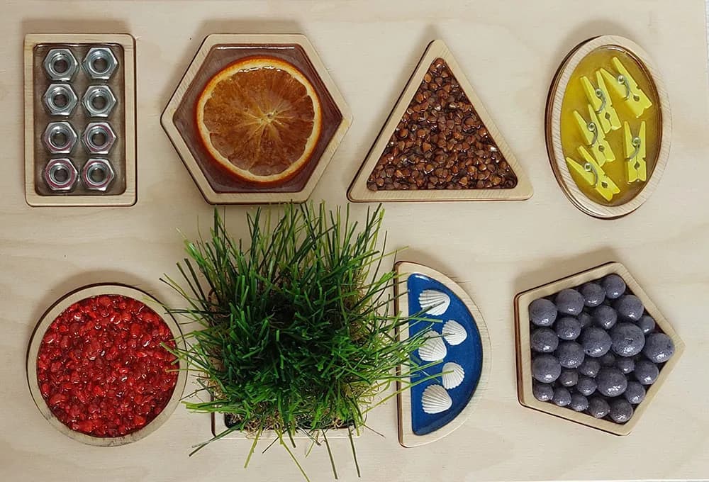 Jak karty sensoryczne dla niemowląt wspierają rozwój Twojego dziecka