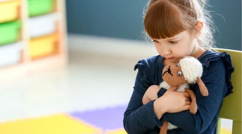 Czy dziecko z autyzmem mówi? Zrozumienie mowy i komunikacji u dzieci