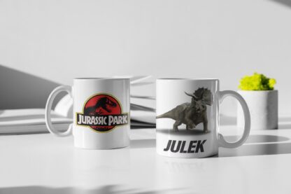 Kubek z nadrukiem do herbaty JURASSIC PARK dinozaury TRICERATOPS z imieniem